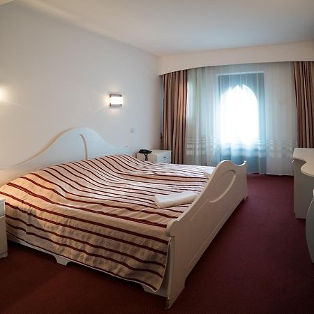 Hotel Marion Padurea Rotunda*** Reghin Εξωτερικό φωτογραφία