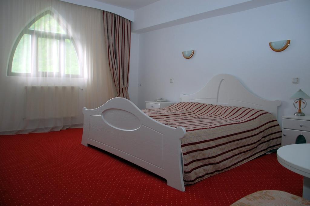 Hotel Marion Padurea Rotunda*** Reghin Εξωτερικό φωτογραφία