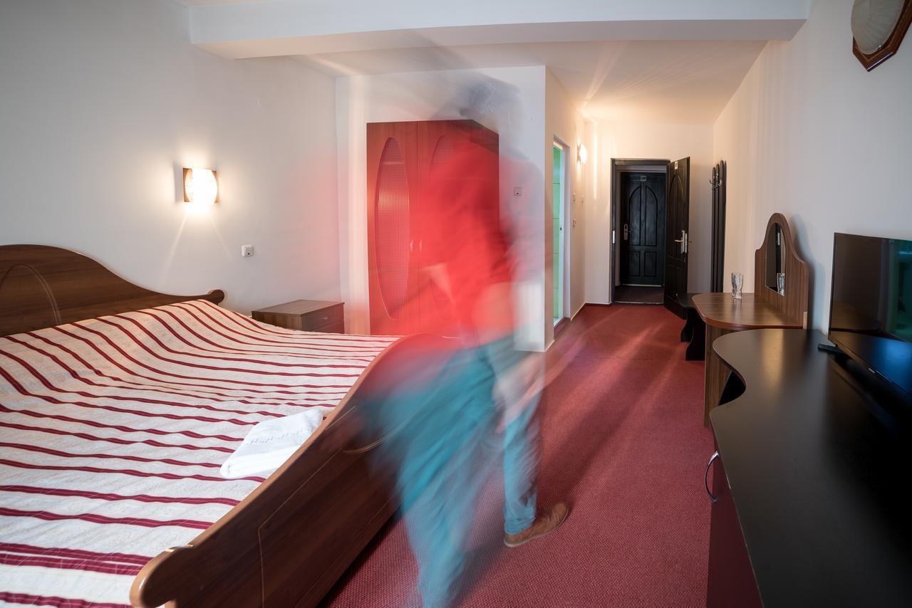 Hotel Marion Padurea Rotunda*** Reghin Εξωτερικό φωτογραφία